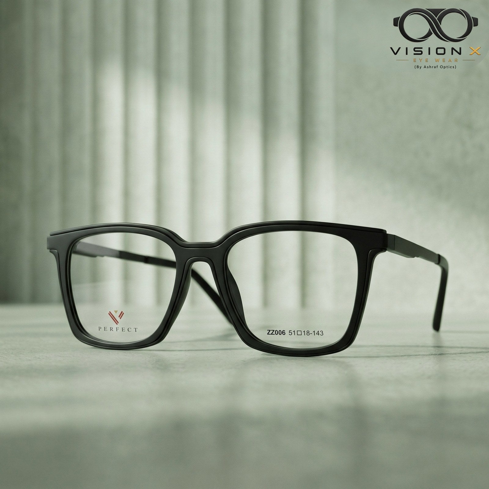 Perfect Black rectangle optical frame for men